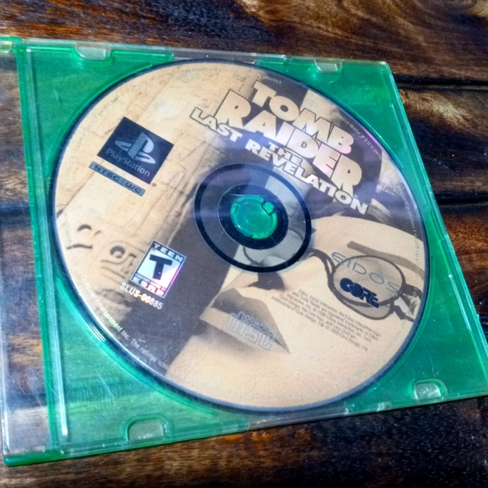 G-20 PS1 -Tomb Raider the last revelation game